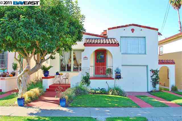 Property Photo:  2810 Calhoun St  CA 94501 