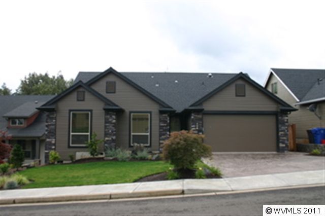 Property Photo:  126  Muirfield Ct SE  OR 97306 