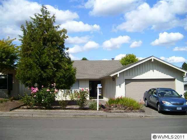 Property Photo:  3036  Twin Oak Pl NW  OR 97304 