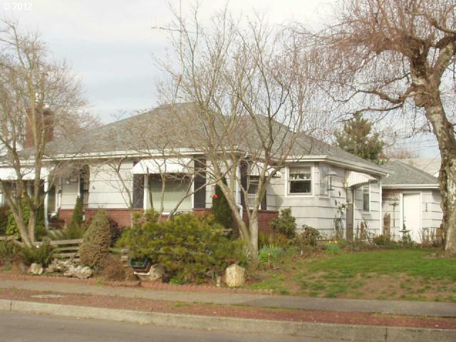 Property Photo:  604 NW 40th St  WA 98660 