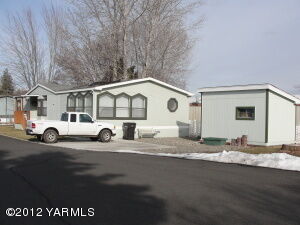 Property Photo: 7610 W Nob Hill Blvd 133 WA 98908