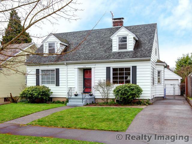 Property Photo:  1615 NE 55th Ave  OR 97213 