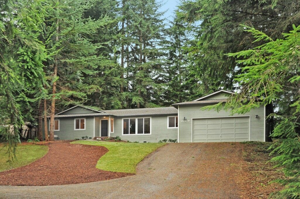 Property Photo: 24959 SE 30th WA 98075