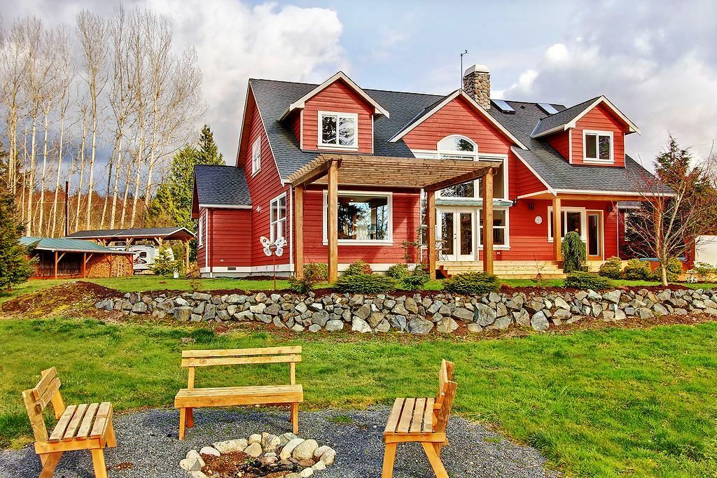 Property Photo:  14827 Three Lakes Rd  WA 98290 