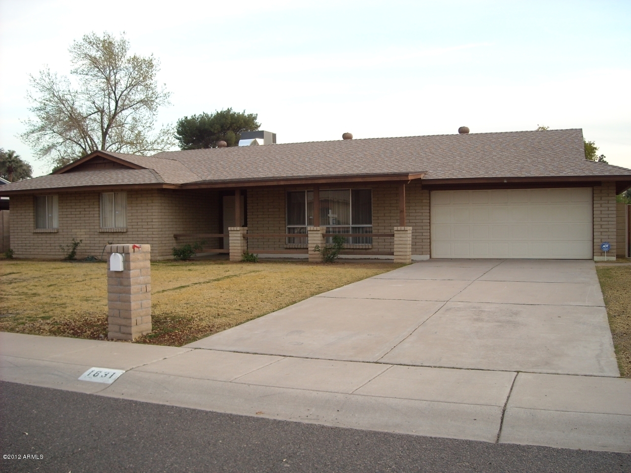 Property Photo:  1831 W Seldon Lane  AZ 85021 
