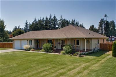 Property Photo: 5707 Willow Springs Wy WA 98248