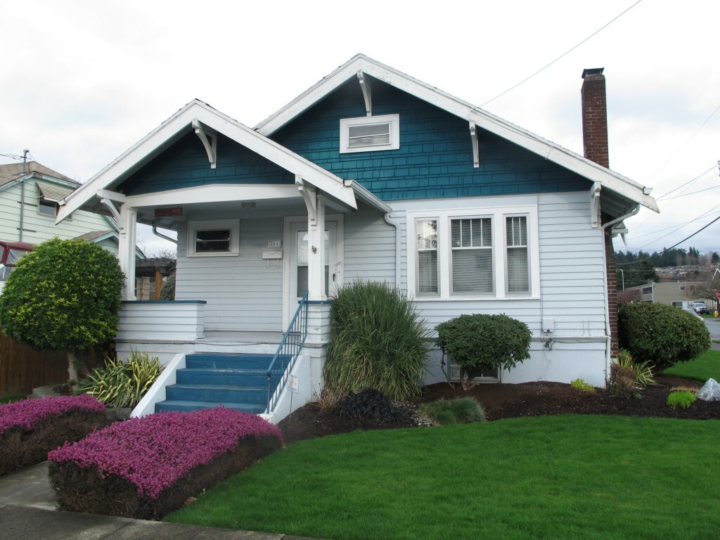 Property Photo: 200 Wells Ave N WA 98057
