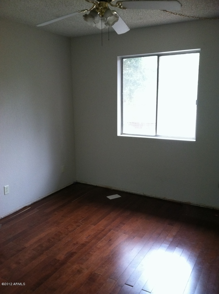 Property Photo:  3301 W Vermont Avenue B  AZ 85017 