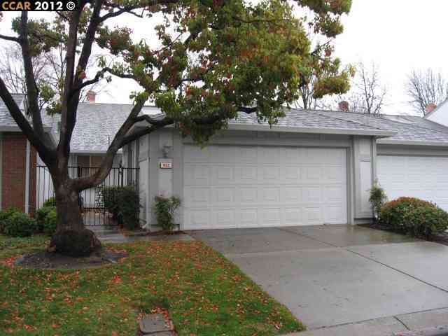 Property Photo:  652 Saint Ives Ct  CA 94598 