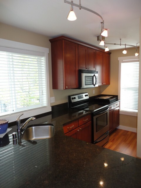 Property Photo: 8615 238th St SW C202 WA 98026
