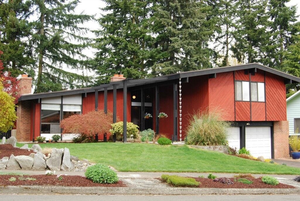 Property Photo: 15806 NE 53rd Street WA 98052