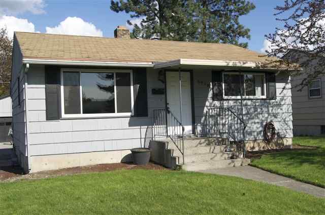 Property Photo:  5928 N Ash  WA 99205 
