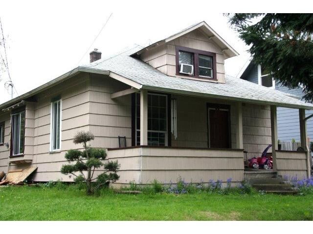 Property Photo:  716 W 21st St  WA 98660 
