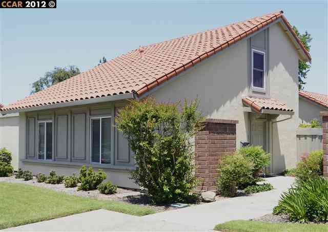 Property Photo:  1555 Calle Enrique  CA 94566-5923 