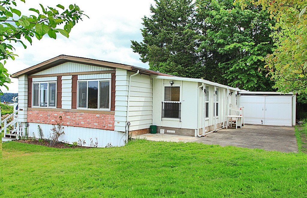 Property Photo: 1612 Stewart Rd WA 98249