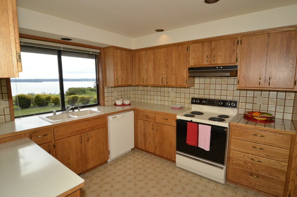 Property Photo:  96 Bon Bluff Dr  WA 98333 