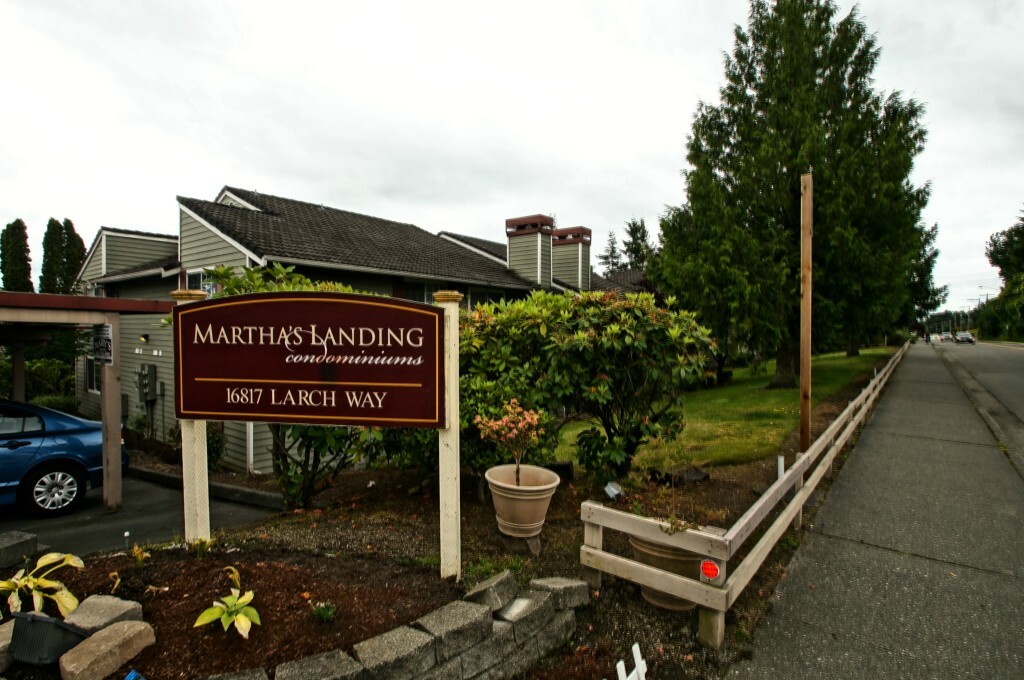 Property Photo: 16817 Larch Wy E207 WA 98037