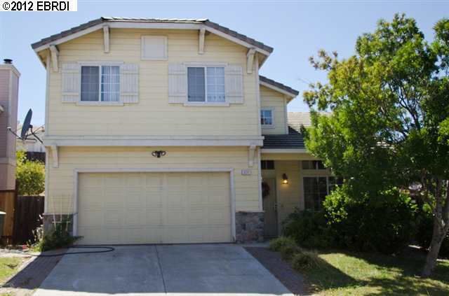 Property Photo:  2237 Willow Ave  CA 94565 