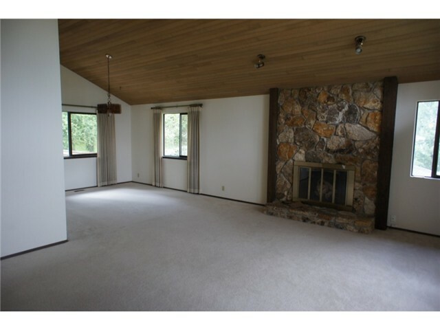 Property Photo:  4825 158th Place SE  WA 98006 