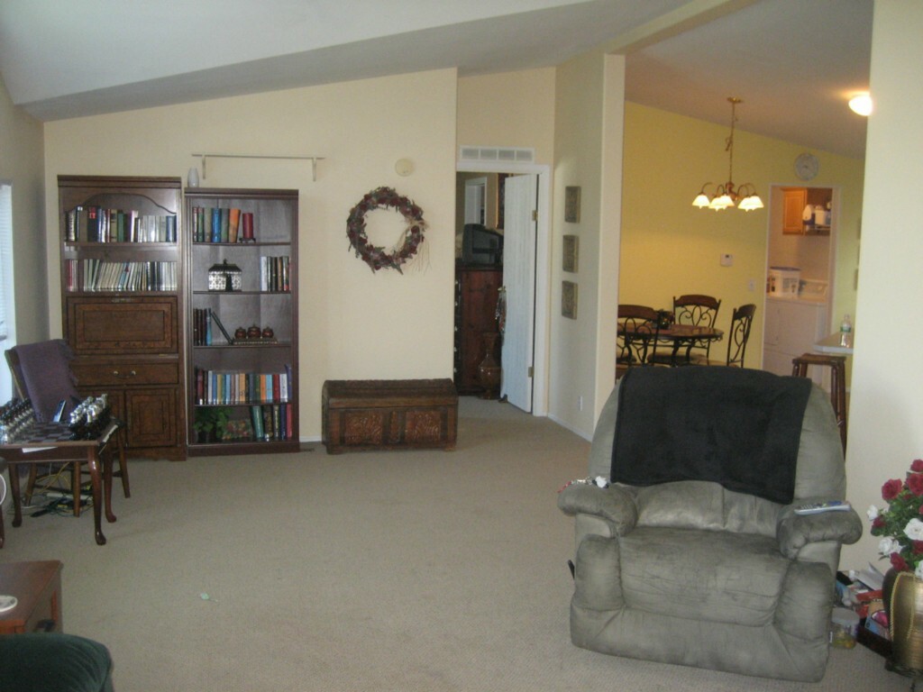 Property Photo:  1200 Lincoln 313  WA 98229 