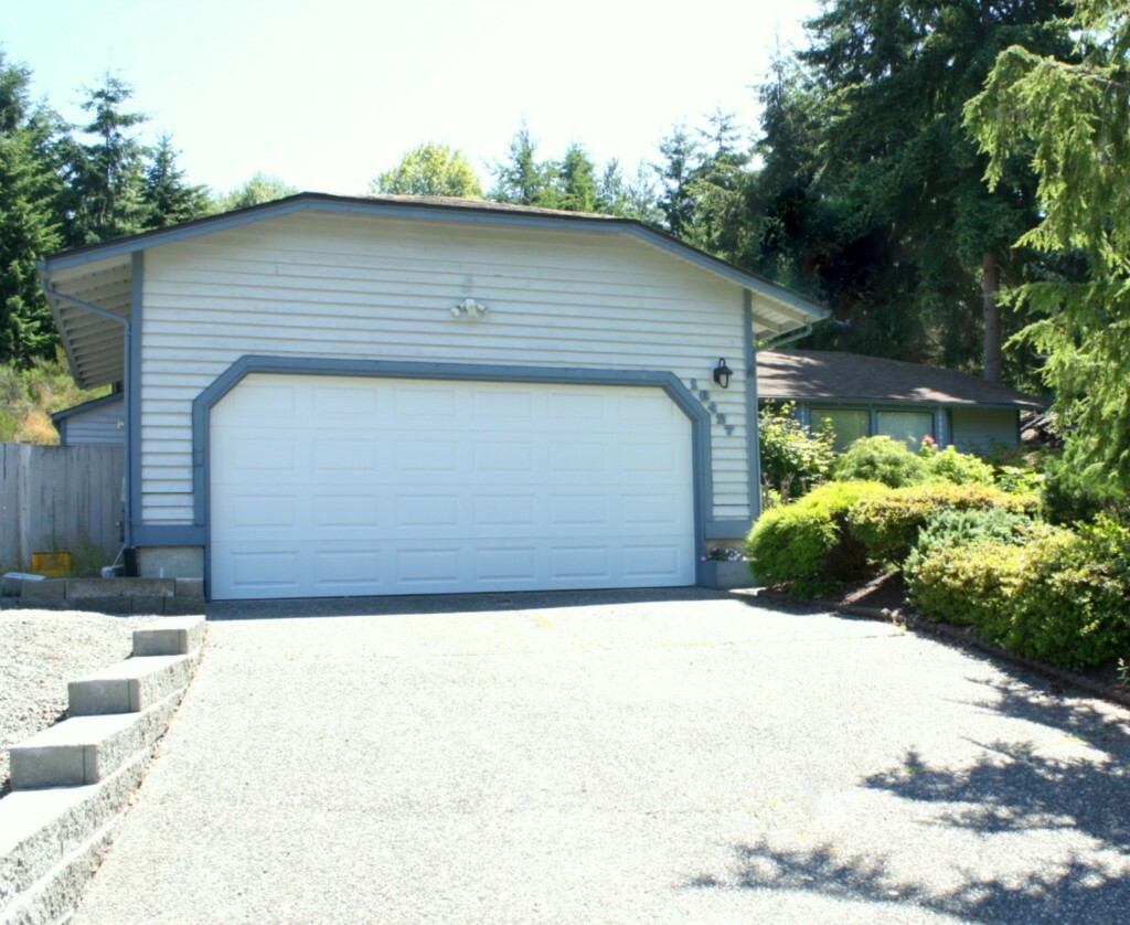 Property Photo:  18427 71st Ave W  WA 98037 