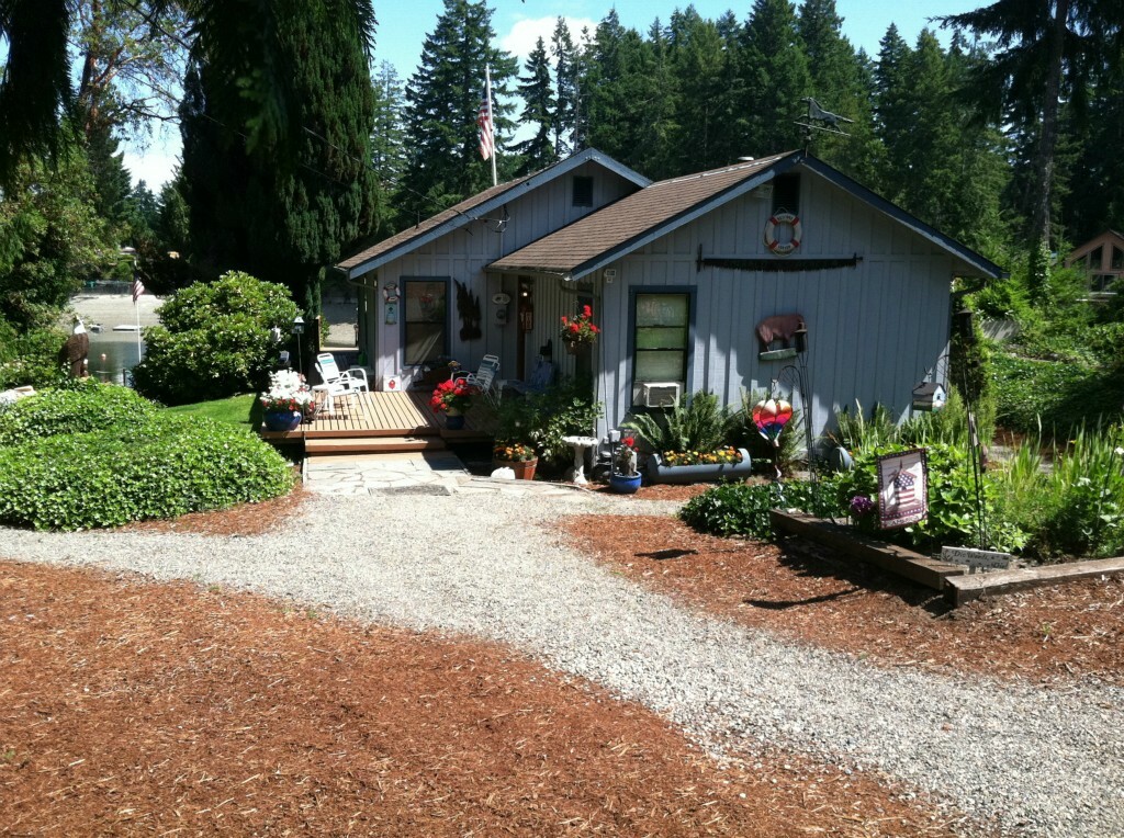 Property Photo:  5590 E Grapeview Loop Rd  WA 98524 