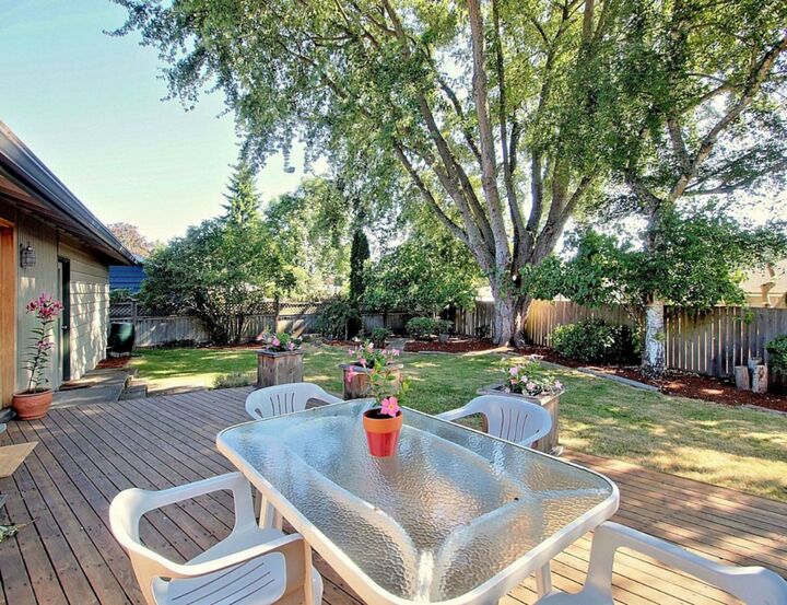 Property Photo: 5420 117th Ave SE WA 98006