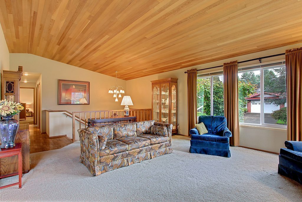 Property Photo: 24207 139th Ave SE WA 98042
