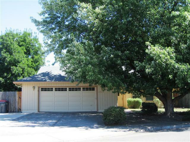 Property Photo:  3042 Heartwood Ct  OR 97504 