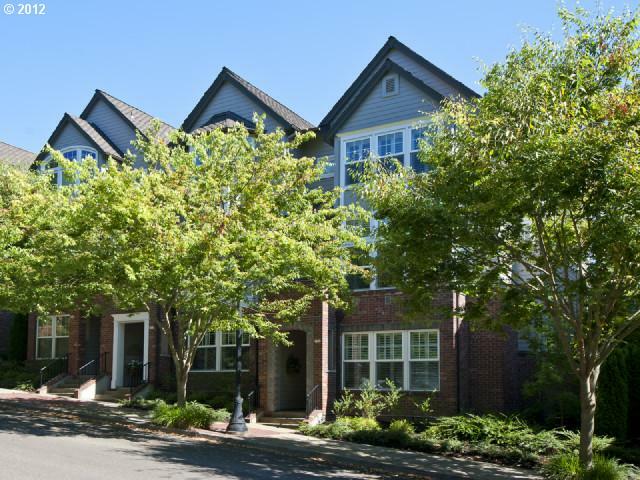 Property Photo: 353 3rd St OR 97034