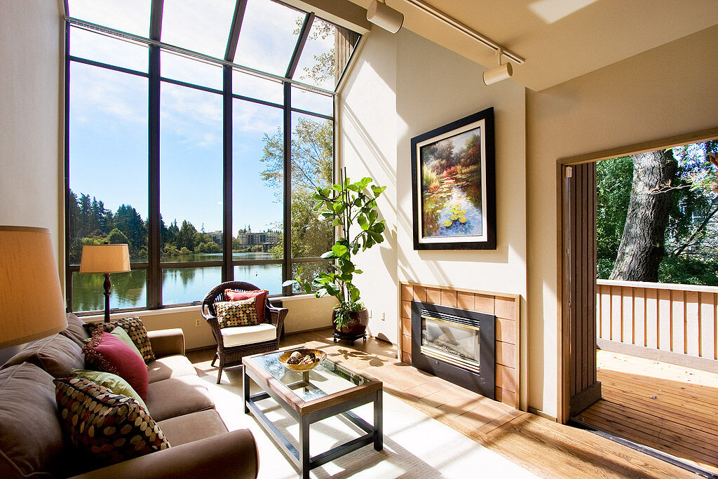 Property Photo: 1409 N 200th Street E-4 WA 98133