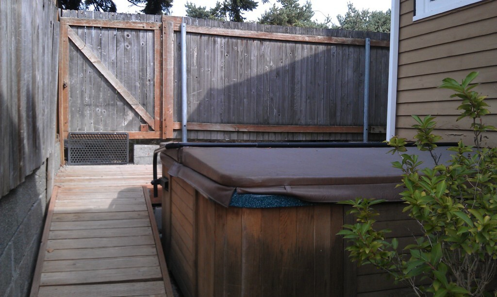 Property Photo: 3220 SW Genesee St WA 98126