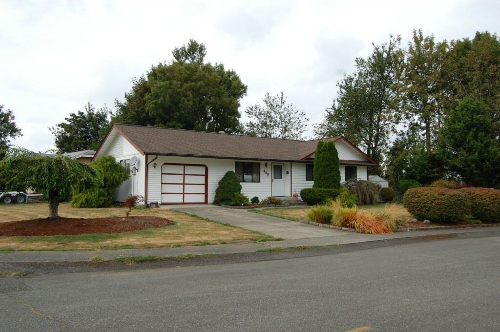 Property Photo:  480 Rosewood Dr  WA 98321 