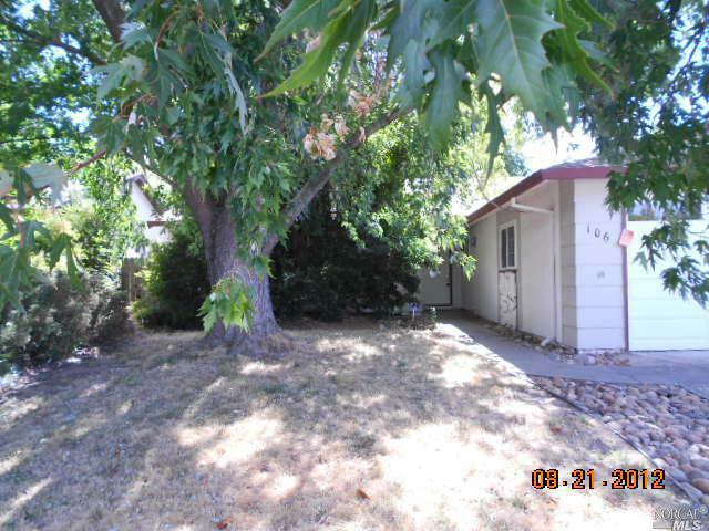 Property Photo: 106 Croydon Court CA 95687