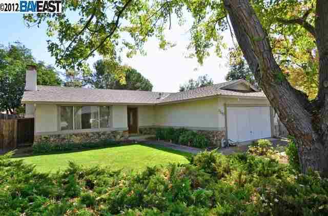 Property Photo:  2647 Wellingham Drive  CA 94551 