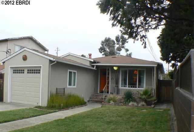 Property Photo:  3209 Washington St  CA 94501-5537 