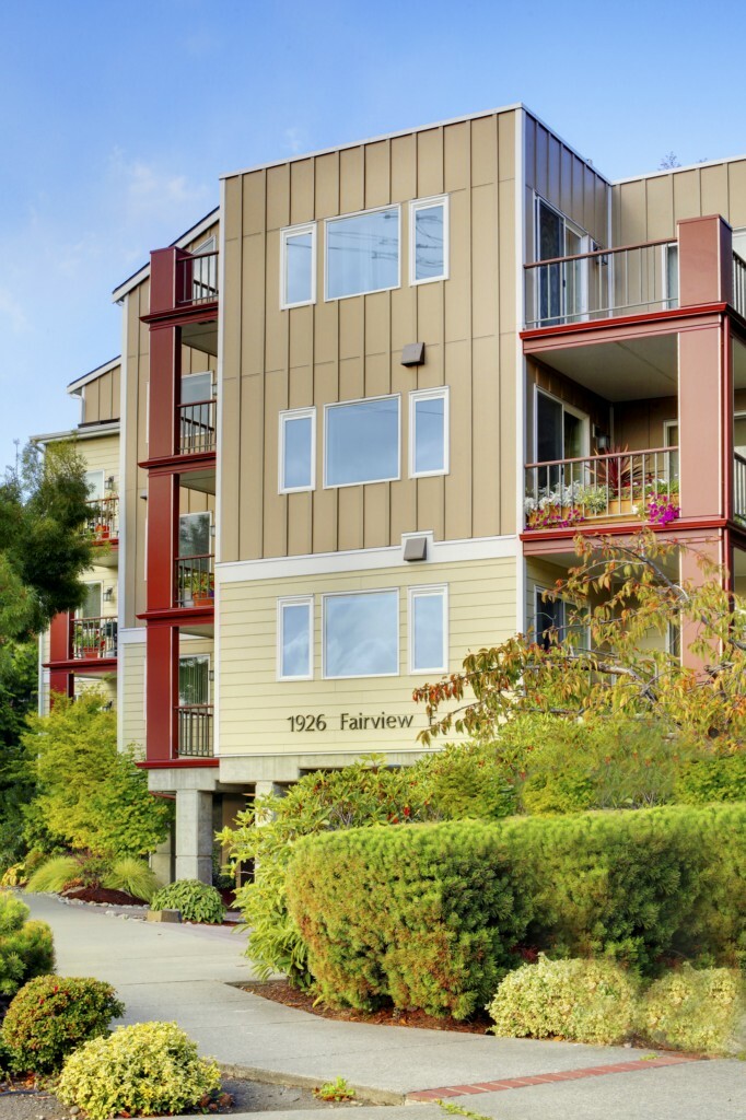 Property Photo: 1926 Fairview Ave E 309 WA 98102