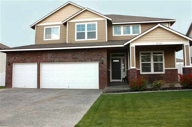 Property Photo:  2747 Sawgrass Loop  WA 99354 