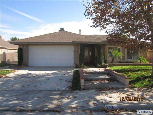 Property Photo:  736 Kelly Lane  CA 92501 