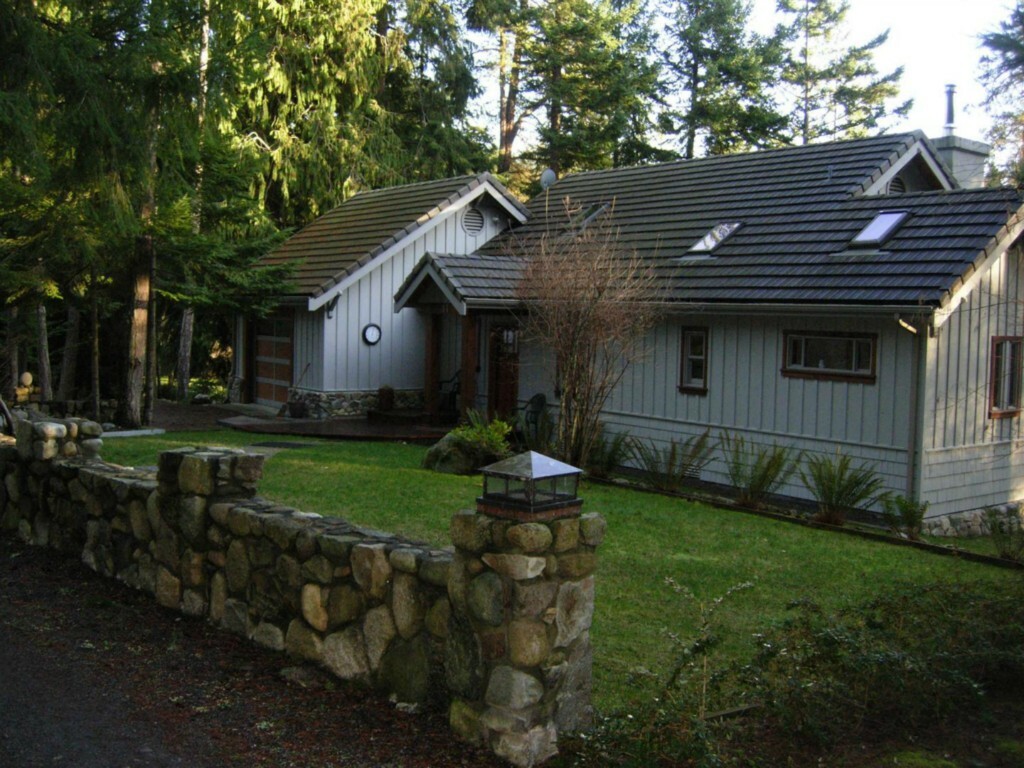 Property Photo:  14 Red Fox Lane  WA 98250 