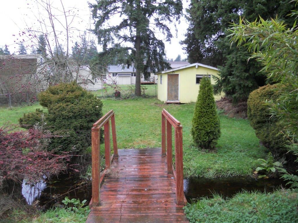 Property Photo:  22418 77th Ave W  WA 98026 