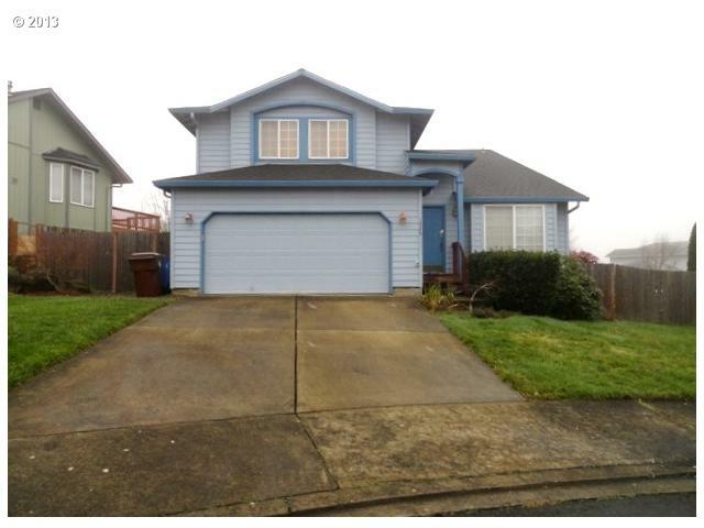 Property Photo:  1926 NW 26th Ave  WA 98607 