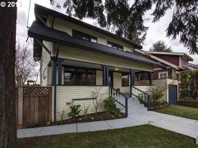 Property Photo:  5214 NE Wistaria Dr  OR 97213 