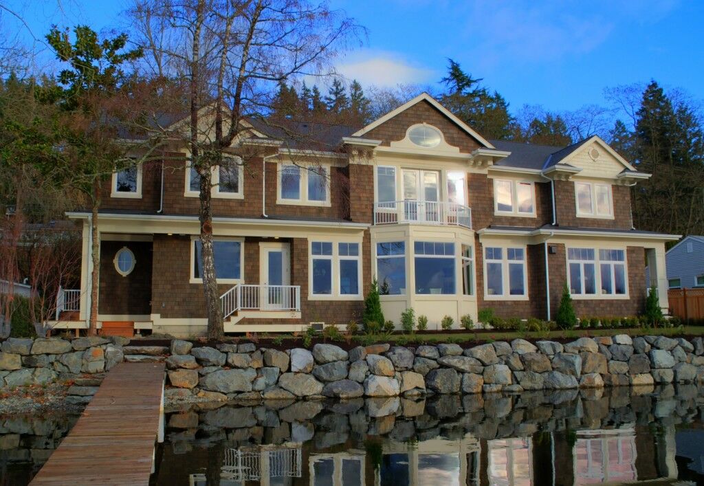 Property Photo:  3835 E Lake Sammamish Pkwy NE  WA 98074 