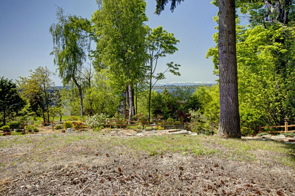 Property Photo:  104 Xx NE 53rd St Lot 2  WA 98033 