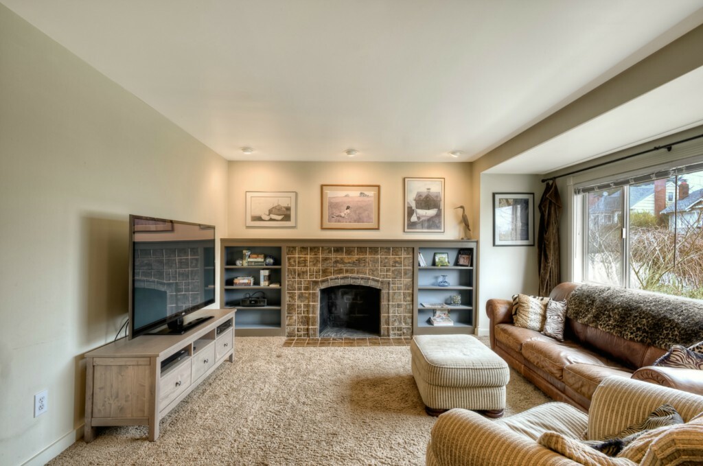 Property Photo: 7717 11th Ave NW WA 98117