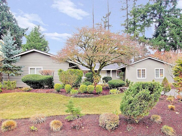 6223 121st Ave SE  Bellevue WA 98006 photo
