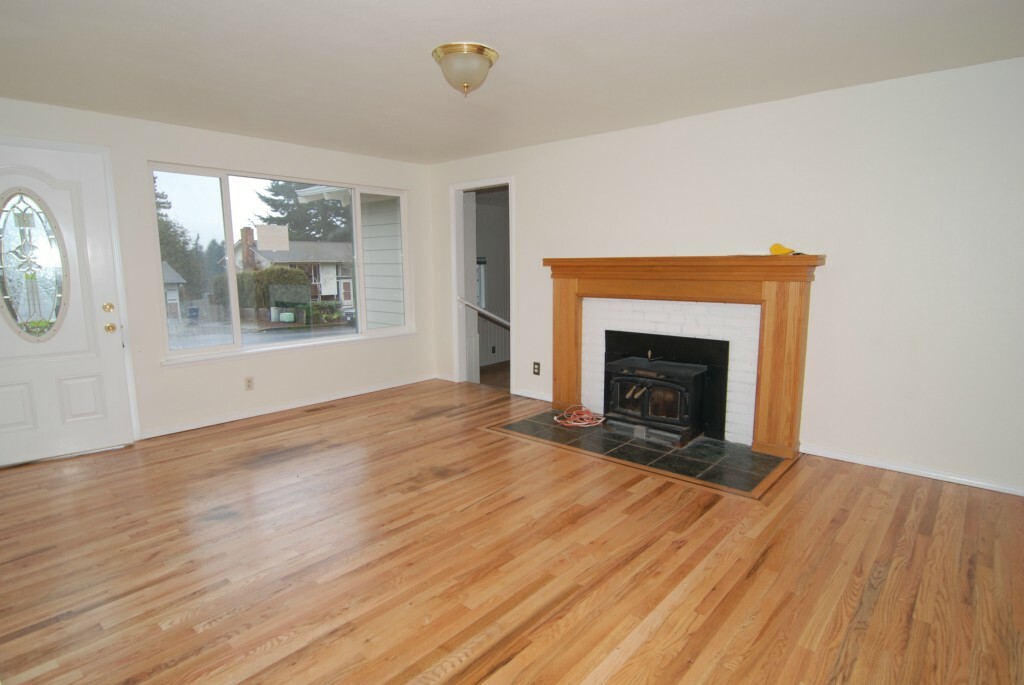 Property Photo:  32558 7th Place S  WA 98023 