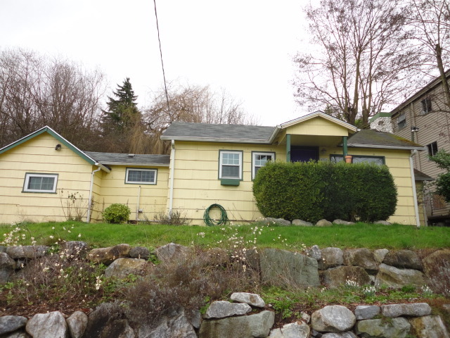 Property Photo: 4554 Delridge Wy SW WA 98106