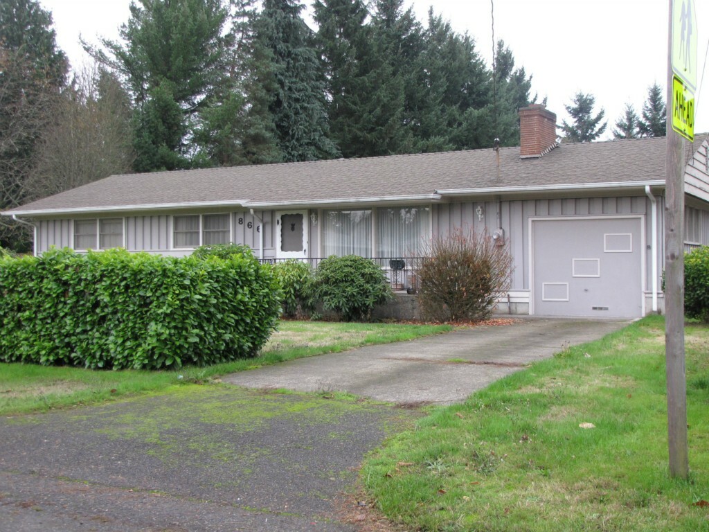 Property Photo:  866 86 St S  WA 98444 